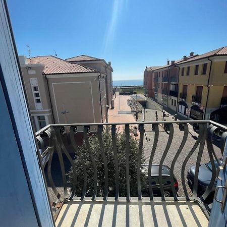 Apartament Trilocale Vista Mare Con 2 Bagni Nel Centro Storico - Agenzia Cocal Caorle Zewnętrze zdjęcie